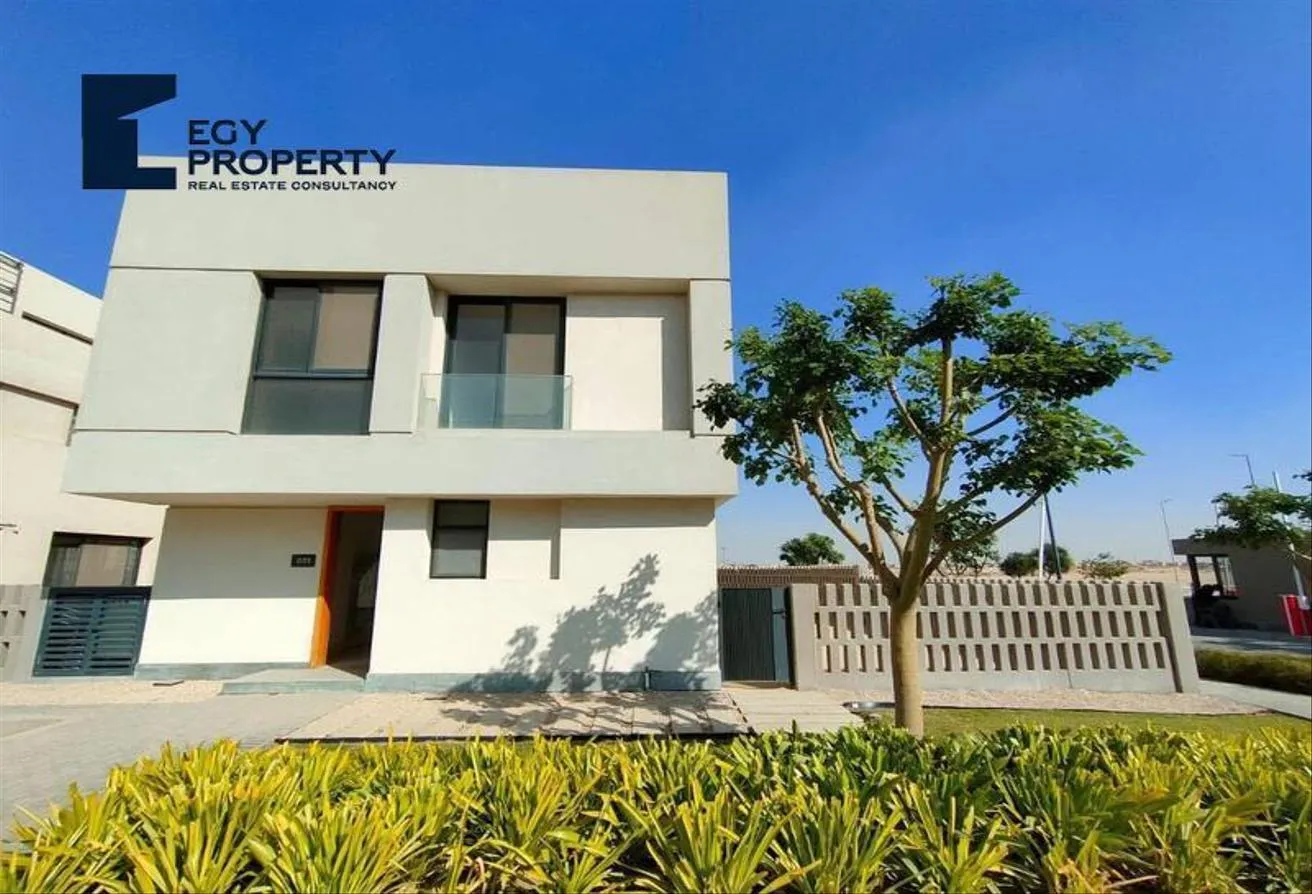 Sale in Al Burouj Compound: Twinhouse Under Market Price , with Installments .