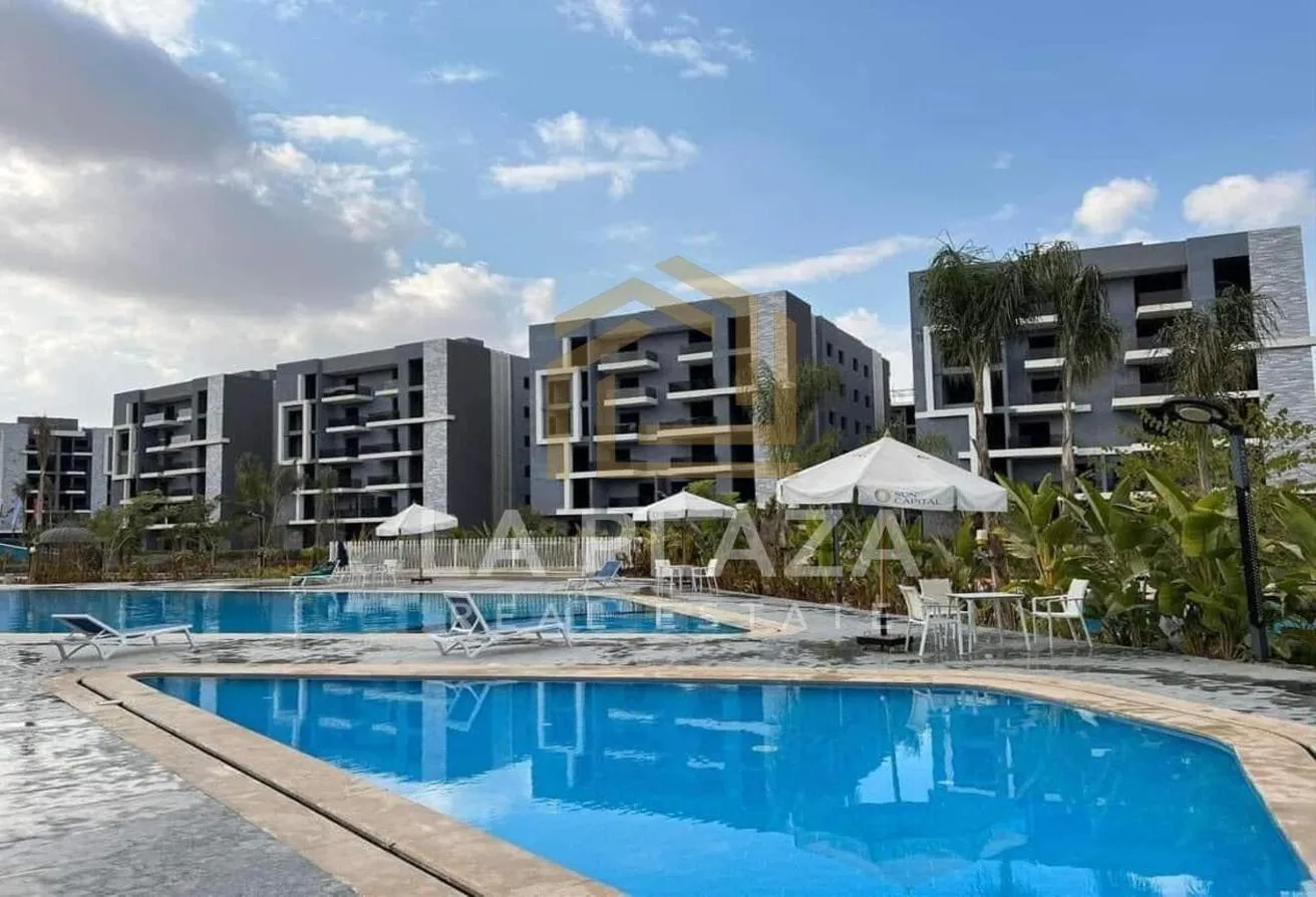 Sale in Ashgar City: شقه2غرفه بجاردن استلام سنه بصن كابيتال مقدم617الف