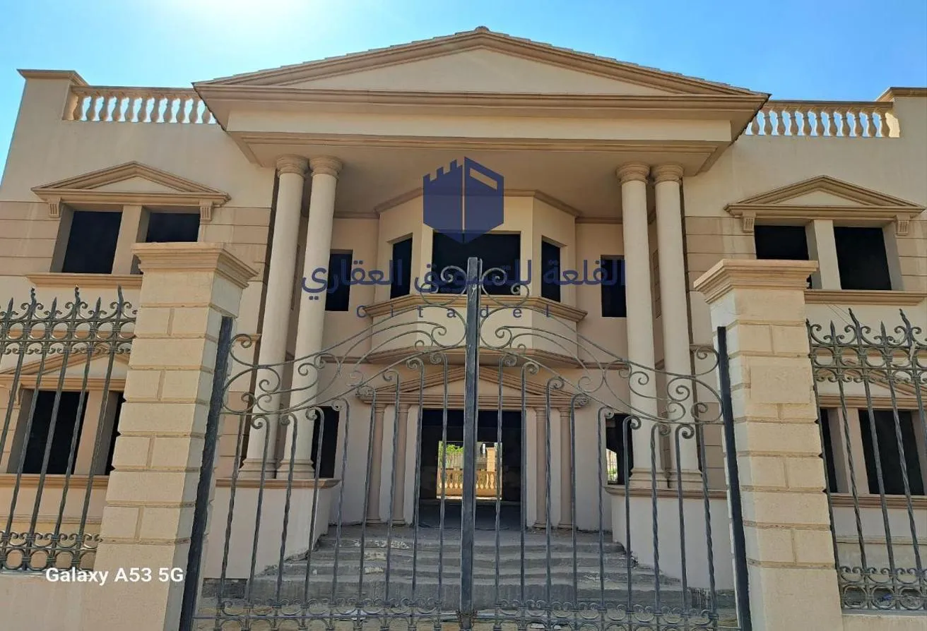Sale in Royal City: Own your villa in Royal City compound, zayed