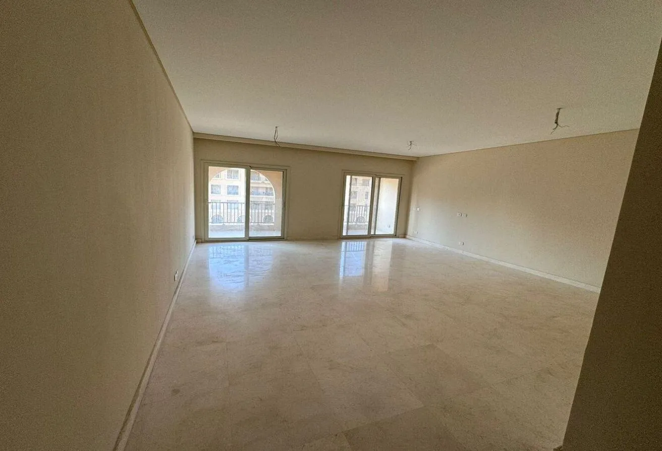 Sale in 90 Avenue: Ready to move _ Super Lux _ 90 Avenues