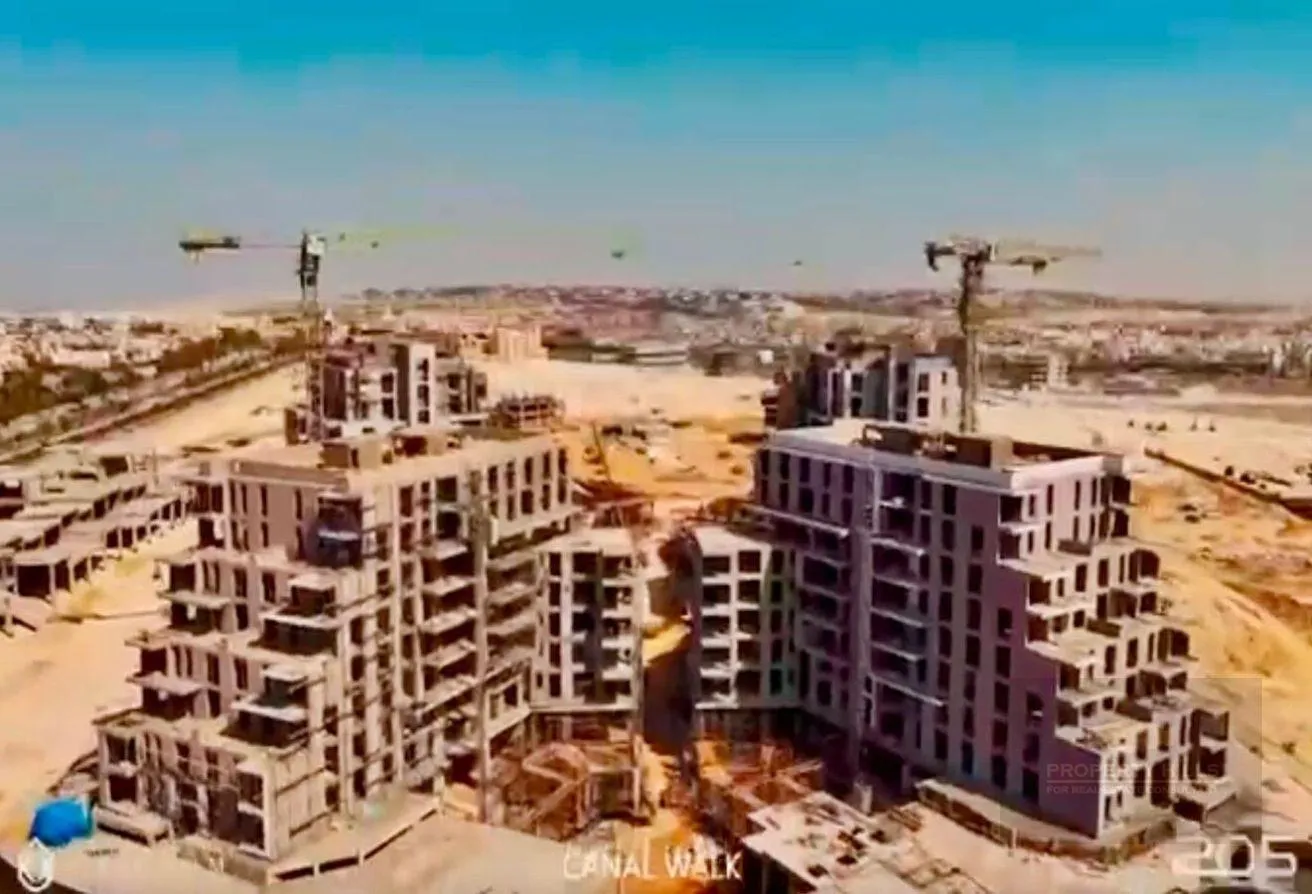 البيع في 205 اركان بالم: دوبلكس متشطب في Canal Walk Island - قسط ٨ سنوات 