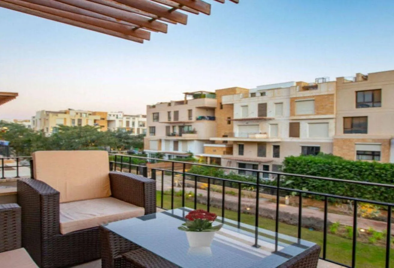 Sale in The Courtyard: Apartment Fully Finished in Westown Prime Location