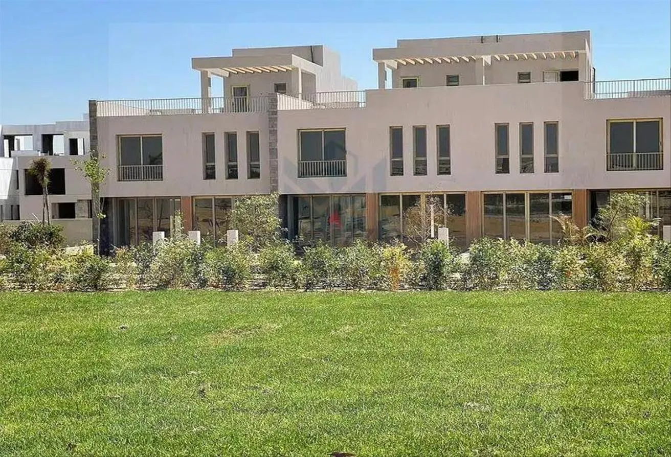 Sale in The City of Odyssia: apartment prime location  in Odyssia