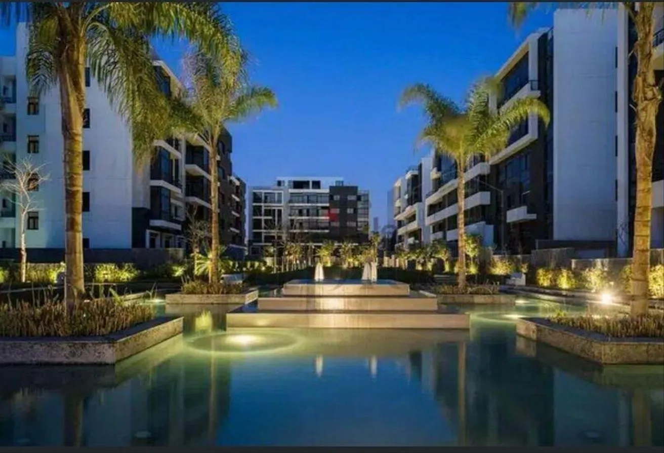 Sale in The Waterway View: Spacious Apartment for Sale in The View, New Cairo