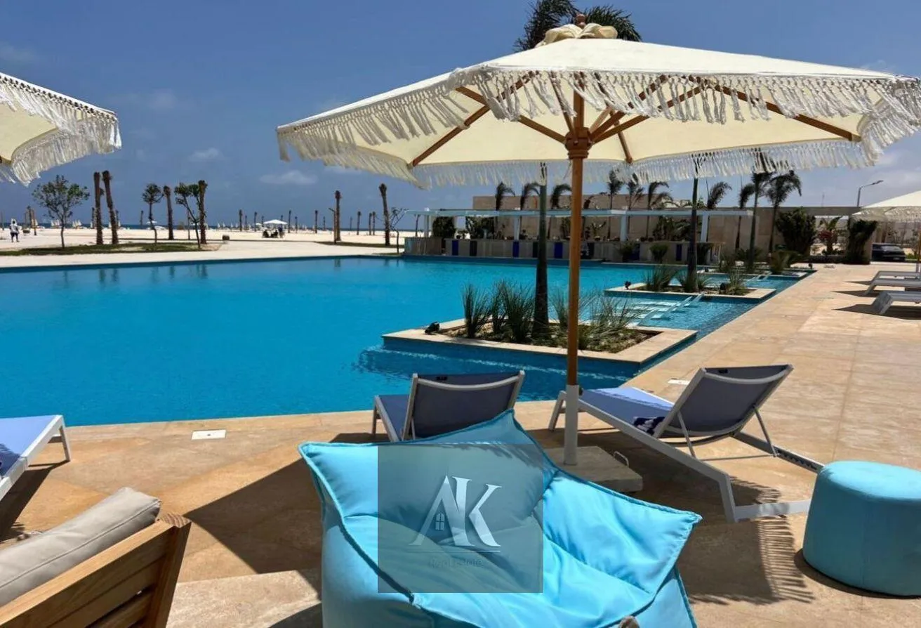 Sale in Seashore: Wonderful Corner Chalet 130m Direct On Lagoon