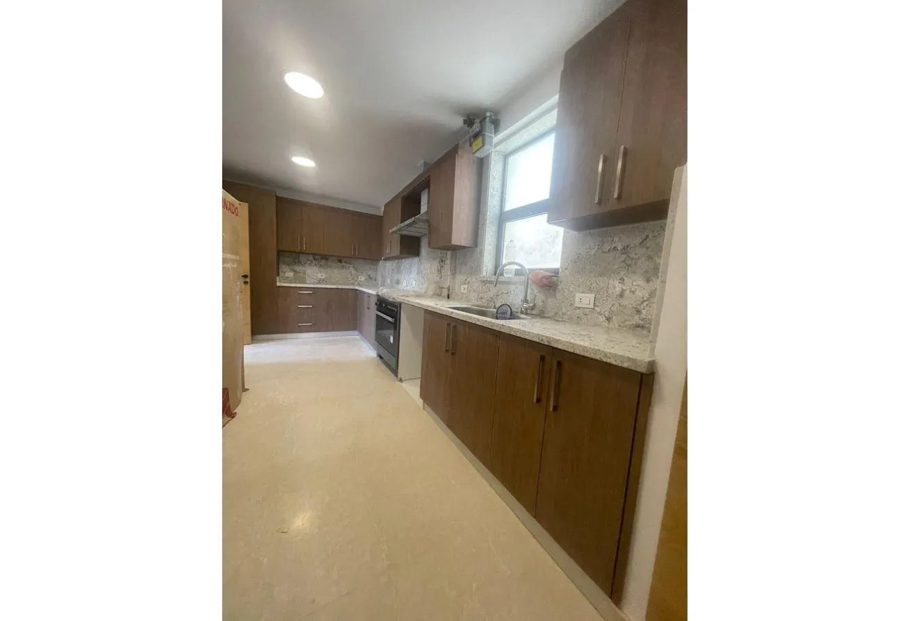 Rent in Westown: Duplex for rent second and thirt floors first use