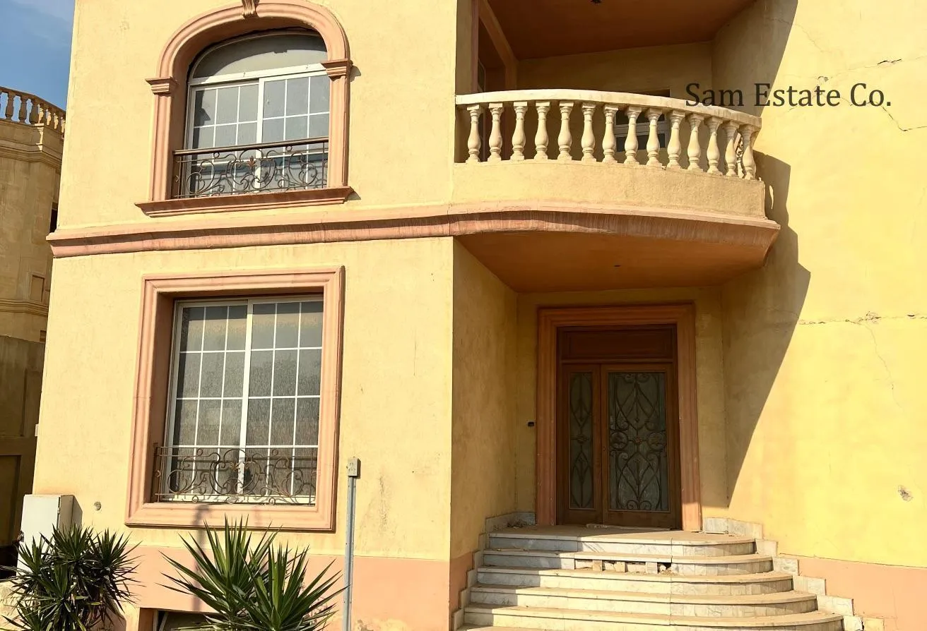 Sale in La Rosa: Twin house villa 435m, Leroy 90 South Compound