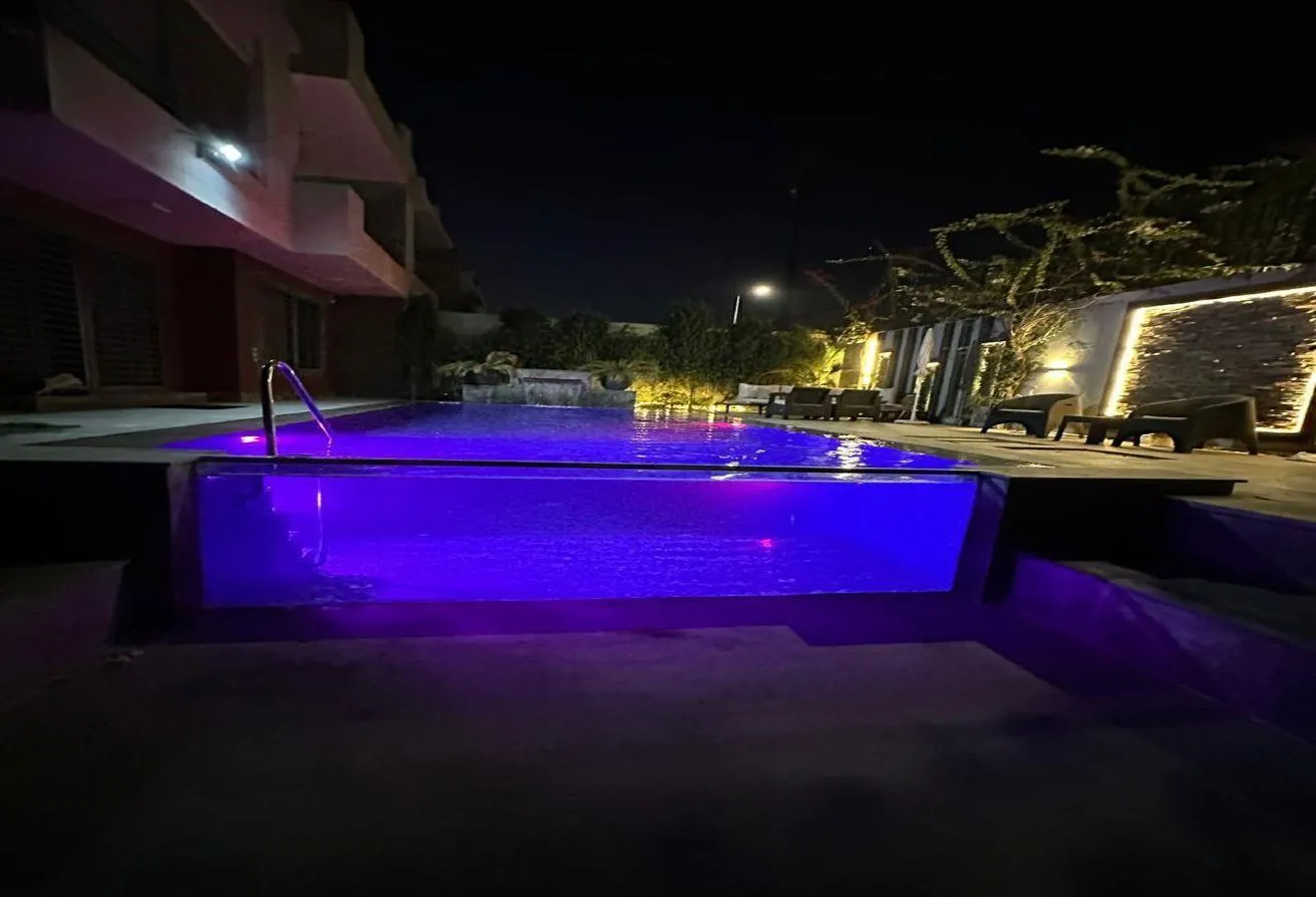Rent in Al Reem Residence: Villa for rent - first residence - in Al Reem Comp