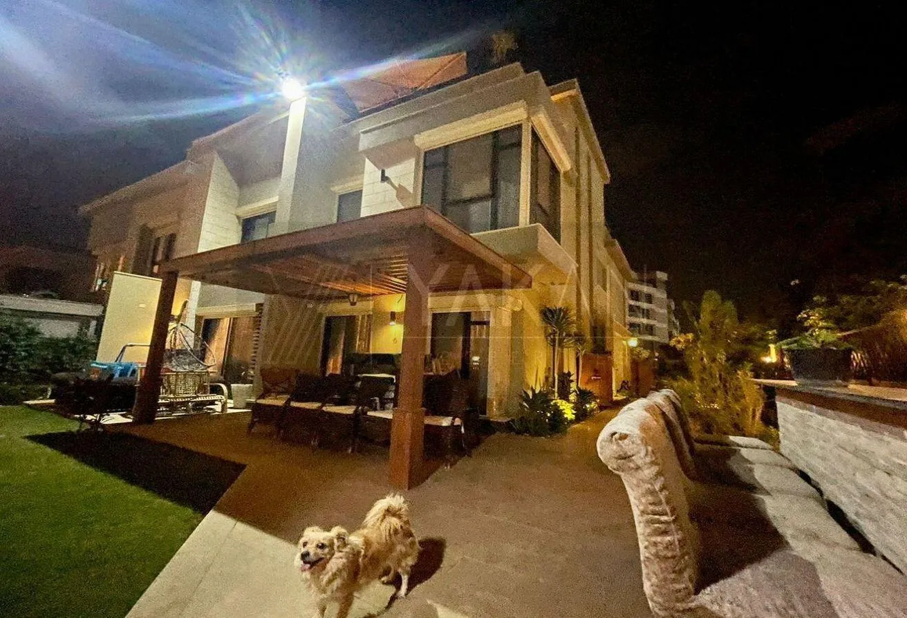 Sale in Villette: AMAZING FINISHED TWIN HOUSE400M IN SODIC VILLETTE