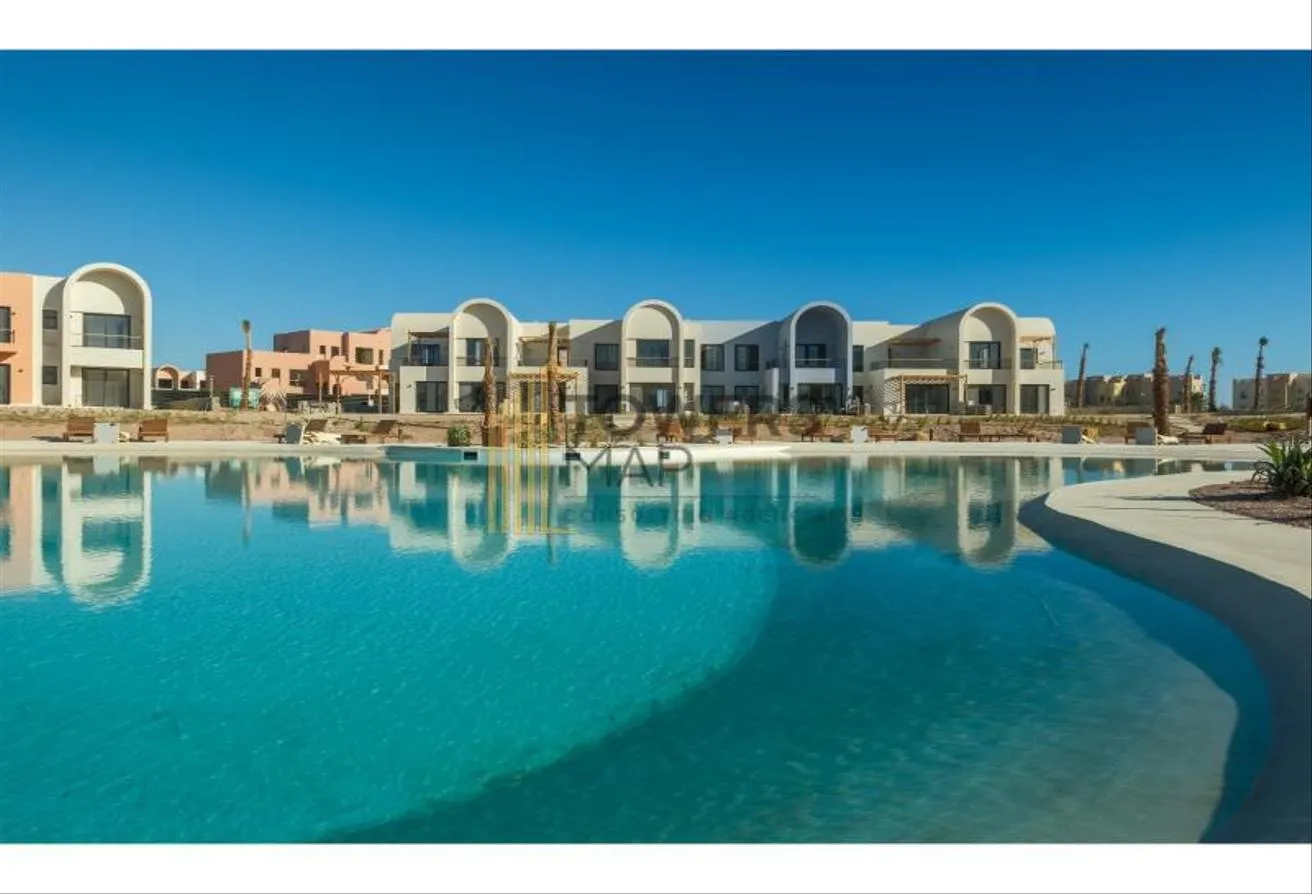 Sale in Kamaran: Chalet Very Prime Location on Sand Pools /Finished