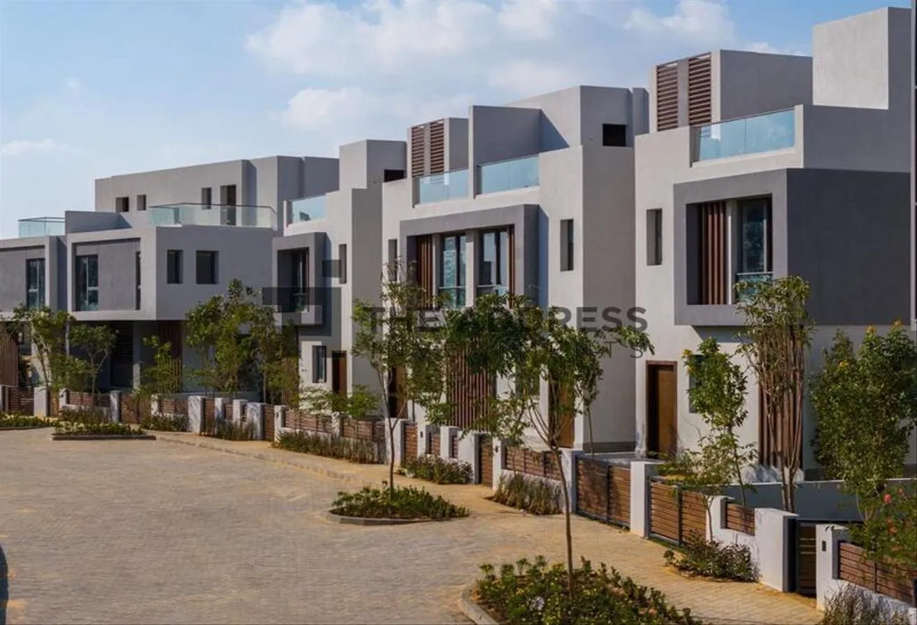 Sale in IL Bosco City: Townhouse 260sqm + 100sqm garden 5% down payment