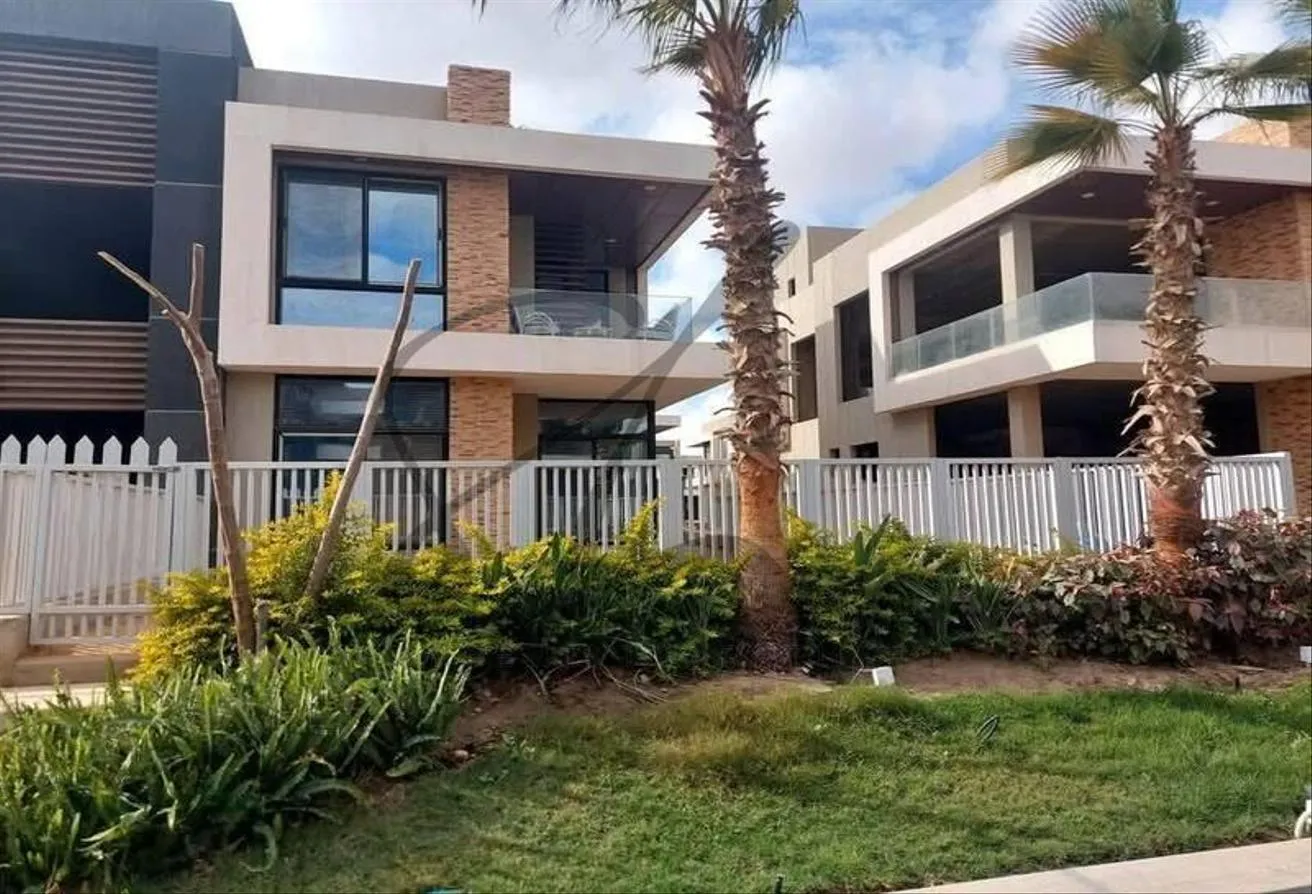 Sale in Midtown: Independent villa for sale in MidTwin at the lower