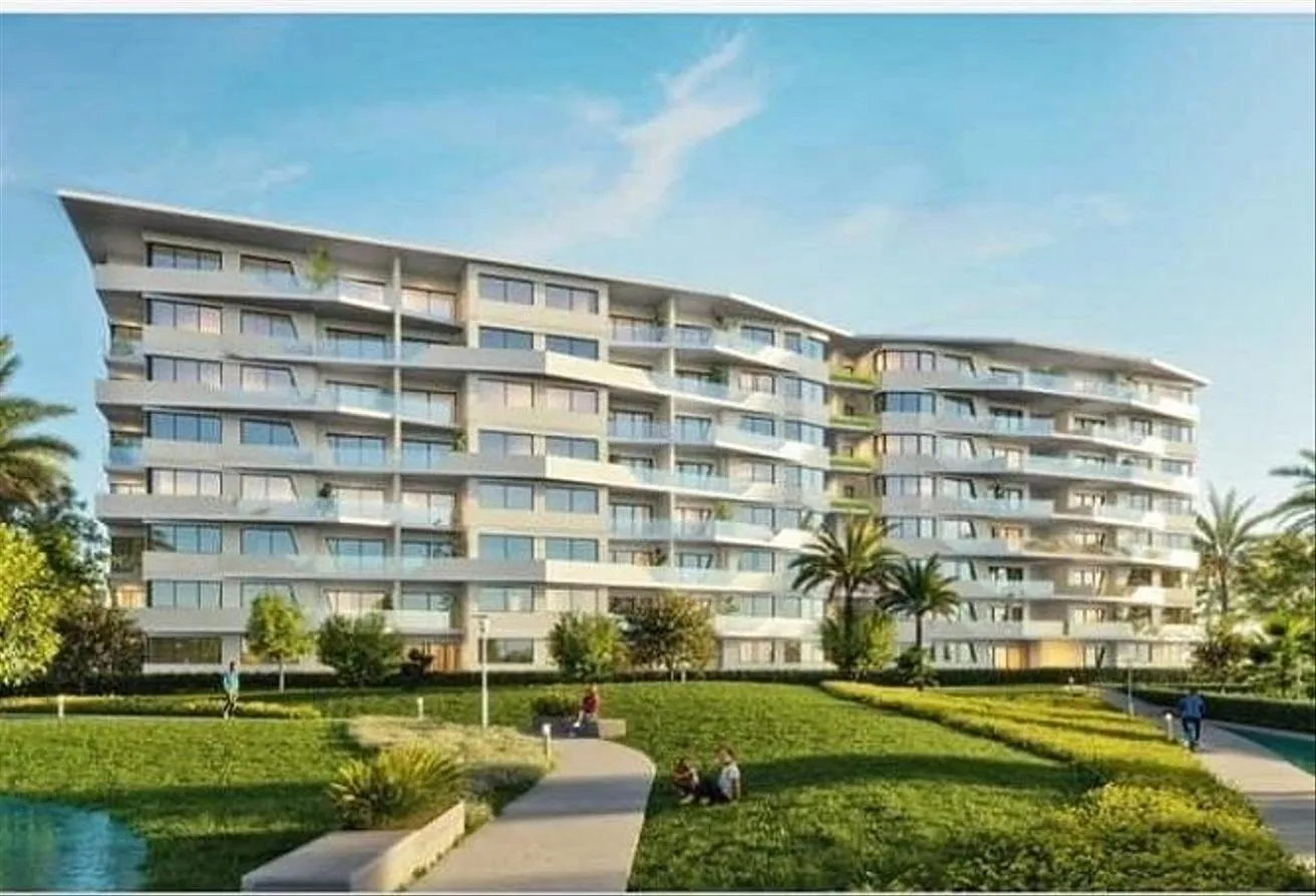 Sale in The Median Residences: 3BEDROOMS Prime Location Next to Airport Over 8 Y