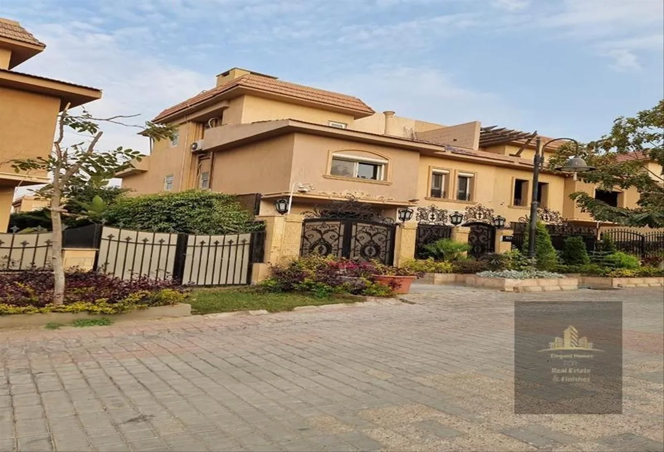 Rent in Moon Valley 2: Semi-furnished villa with special finishing, good