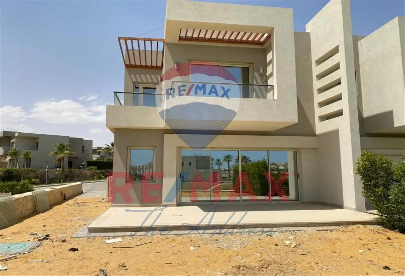Sale in Azha: Twin House - 1st Row Lagoon - Very Prime Location