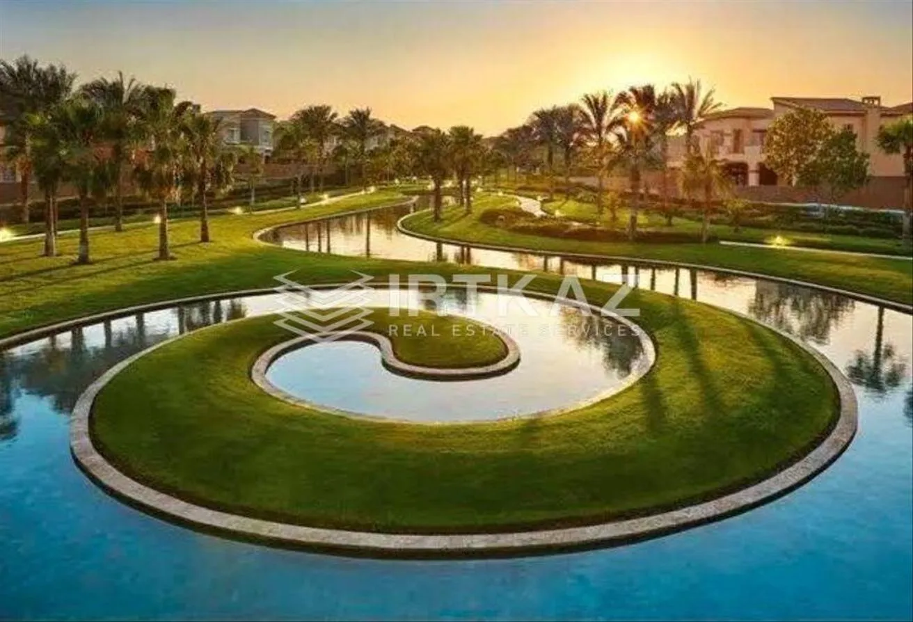 Sale in The Valleys: Own your Villa with D.P 5% in Mostakbal City