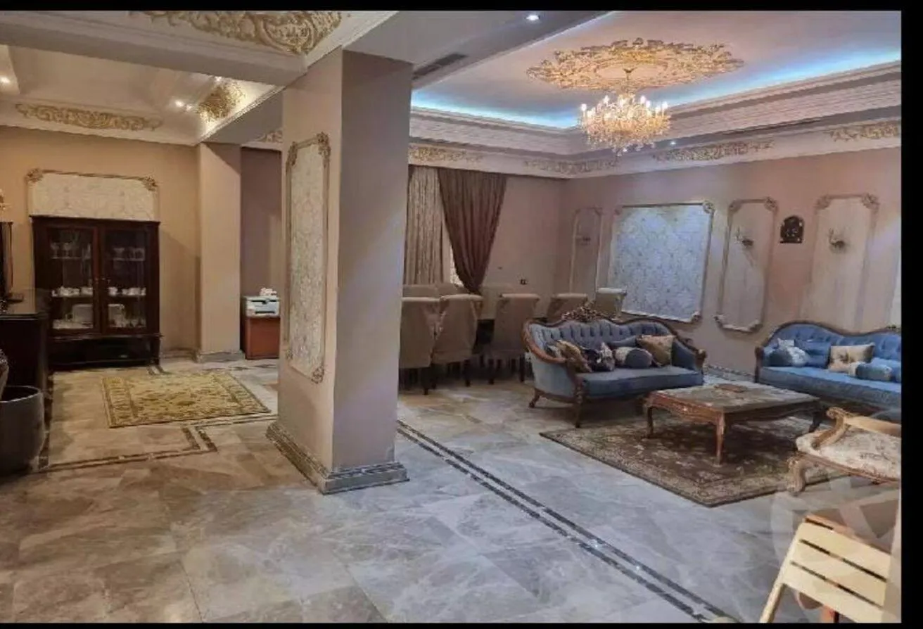 Sale in Al Mohandes Khaled Abdel Aziz St.: Villa for sale in El Banafseg Villas, Fifth Settle