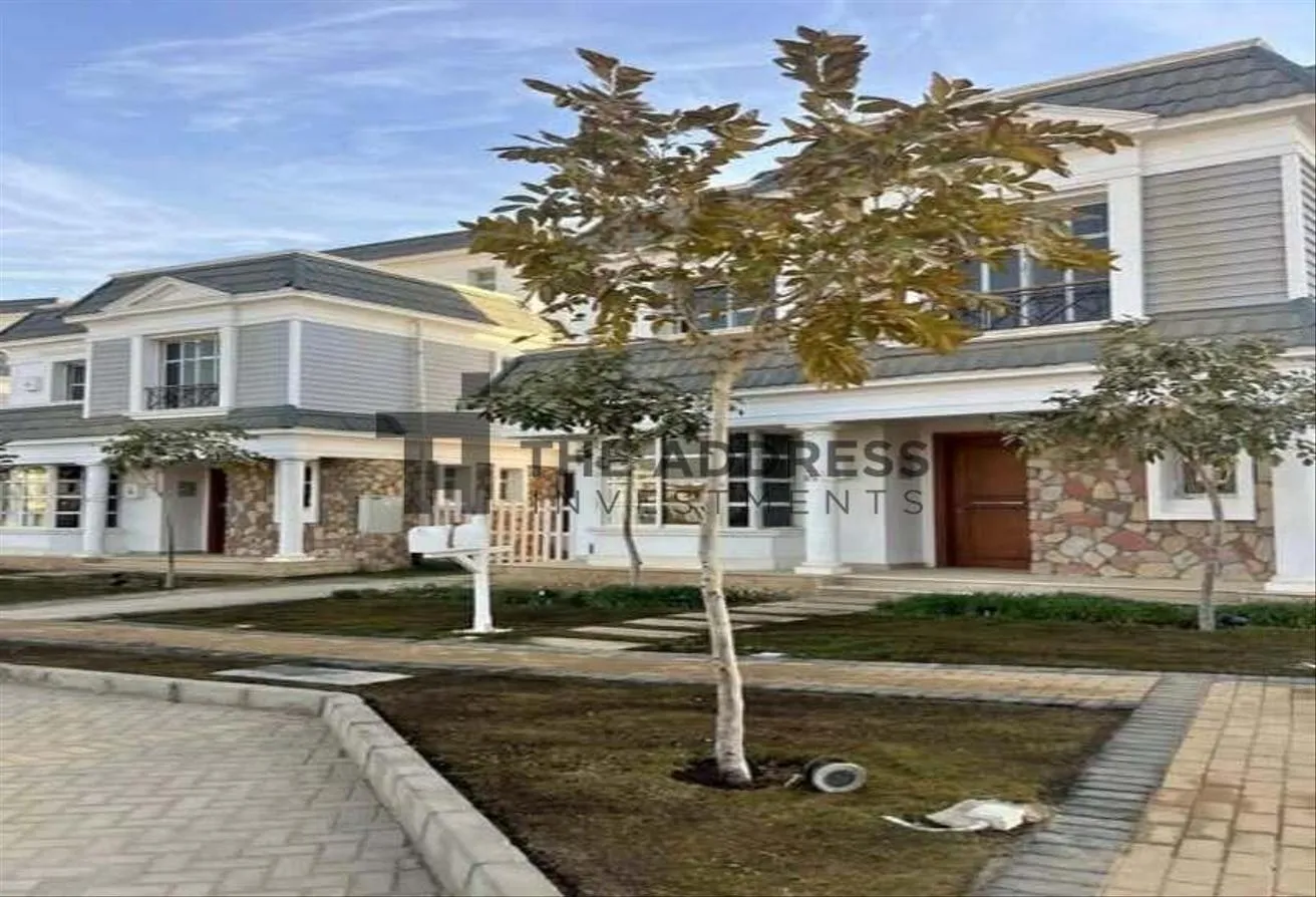 Sale in Mountain View iCity: townhouse 4bedroom +garden installment 7year 10%DP