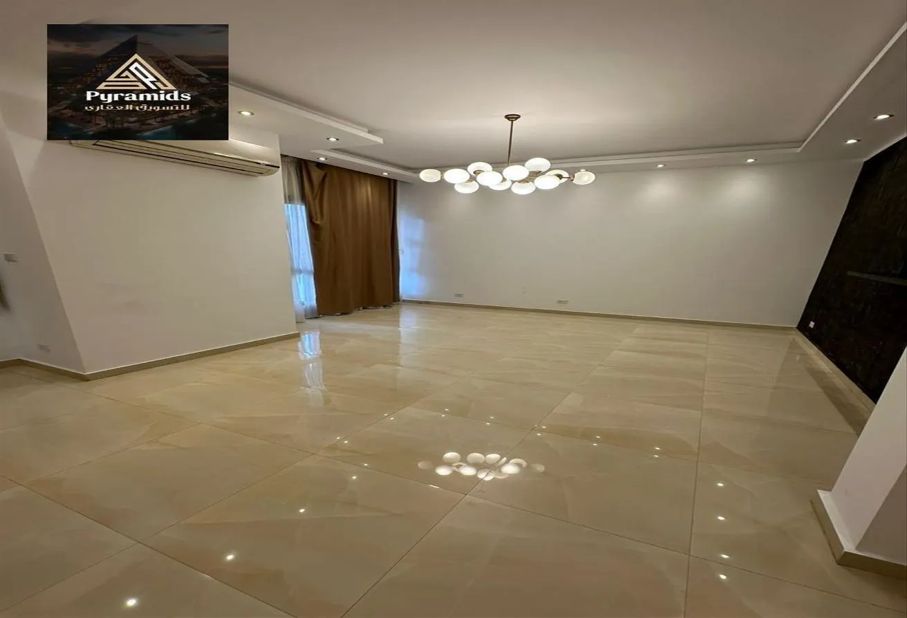 Sale in The Courtyard: Shop for sale, area 240 m, luxurious finishing