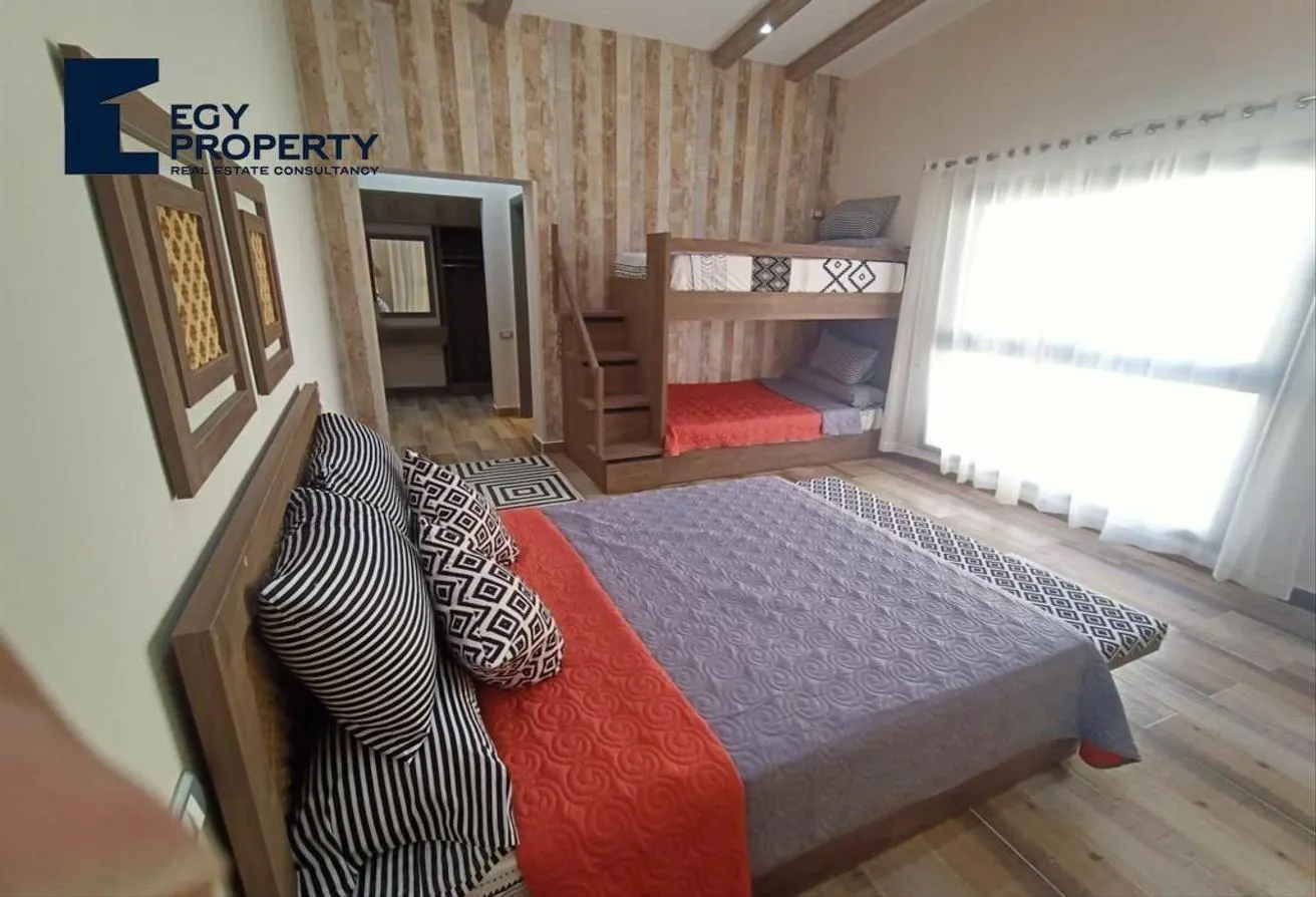 Sale in Caesar: Pay and receive furnished chalet in North Coast