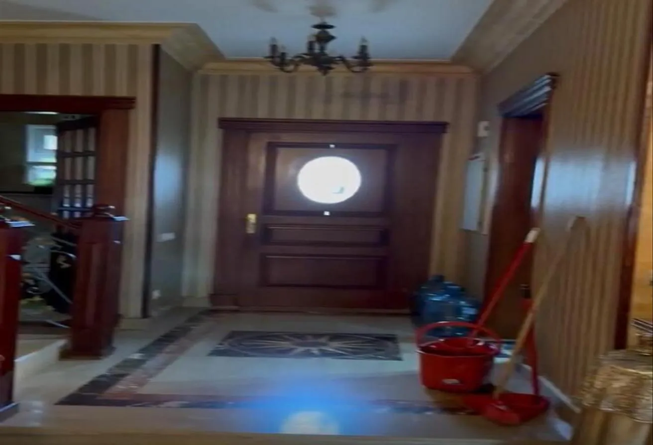 Rent in Al Yasmine Greenland: Ultra super luxury furnished villa with swimming pool for rent