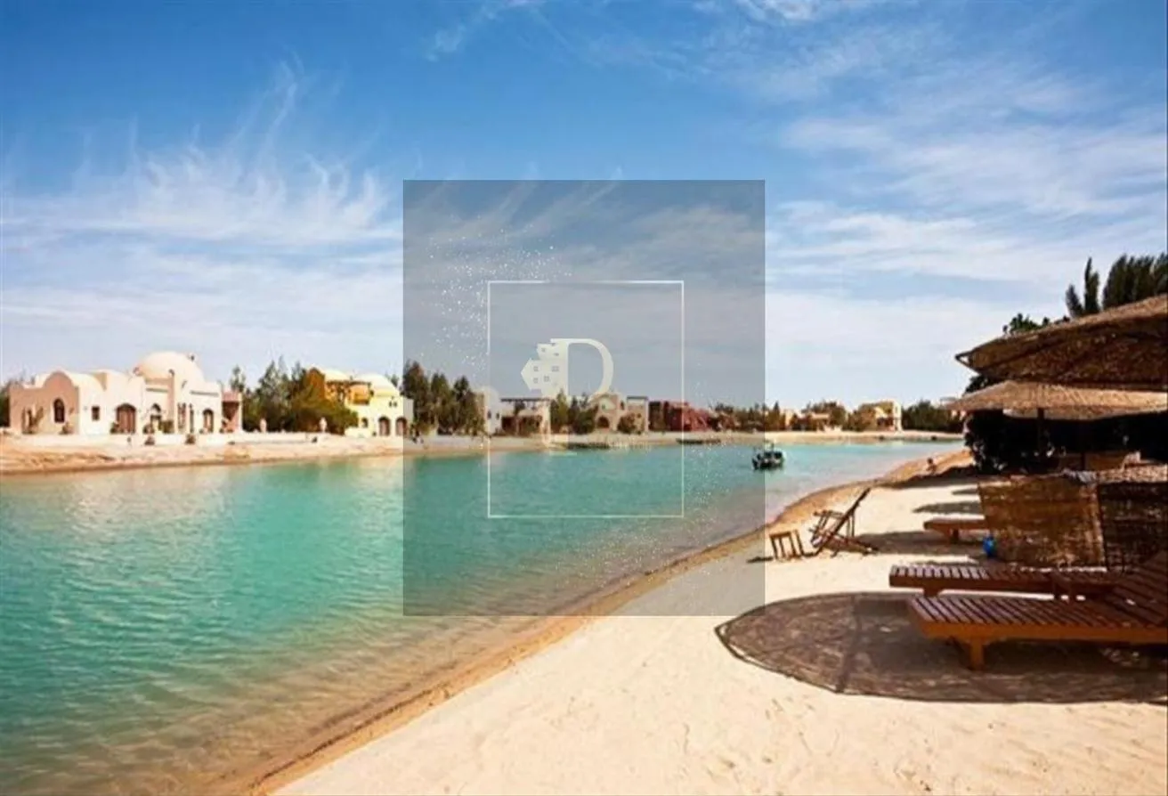 Sale in Azha: Villa for sale in Azha, Ain Sokhna, with 4 rooms.