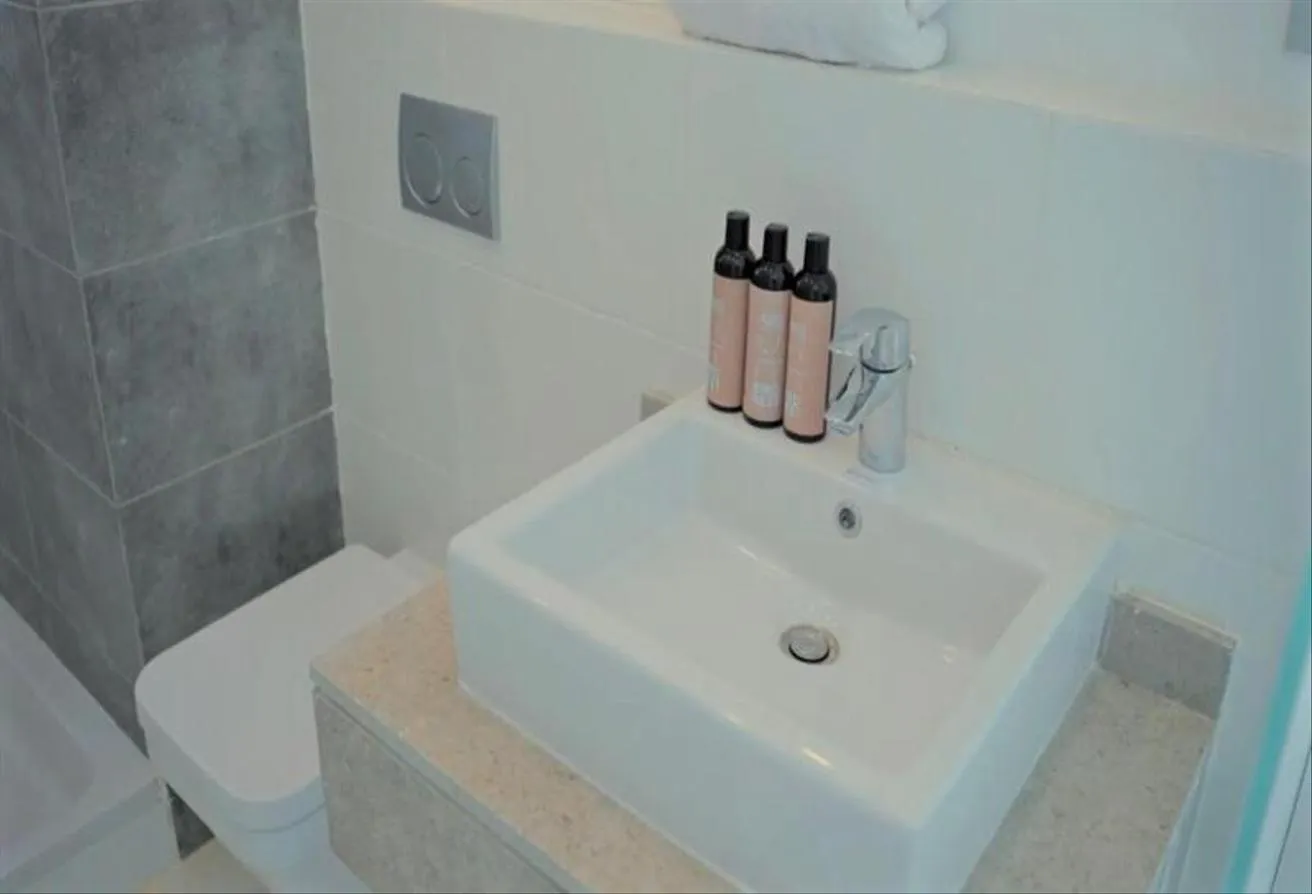 Gallery Image 11