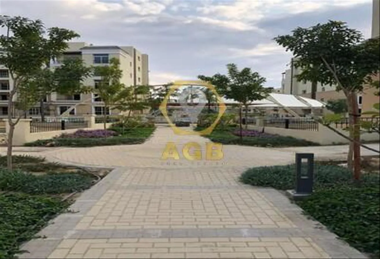 Sale in Sarai: فيلا على طريق السويس بمقدم  387.132وقسط على 12 سنة