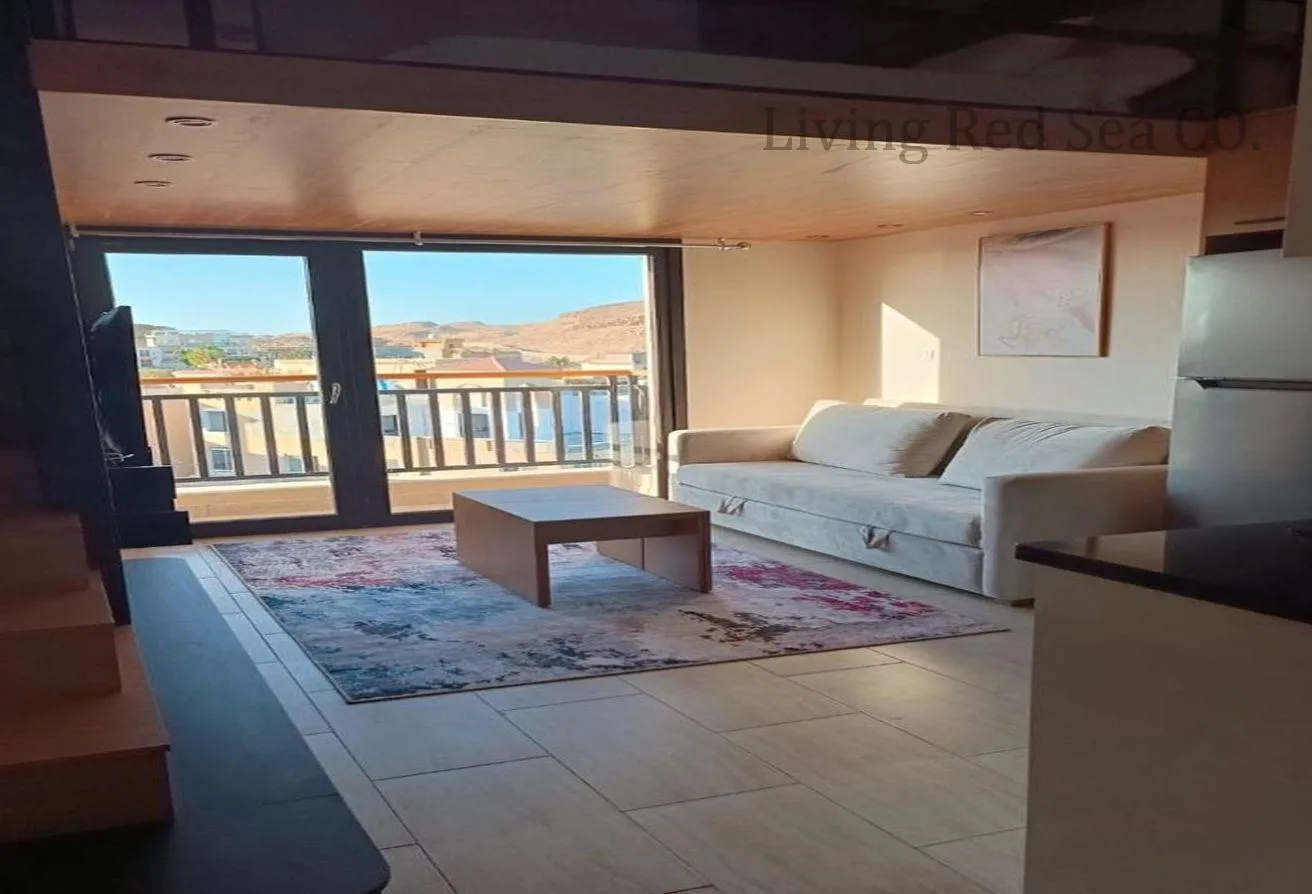 البيع في الداو هايتس: Rooftop studio in Al Dau Heights 