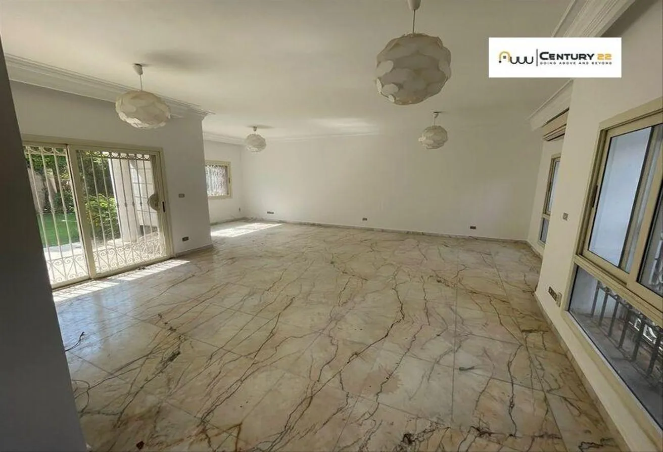 Rent in Katameya Residence: Townhouse for rent with kitchen and air conditione