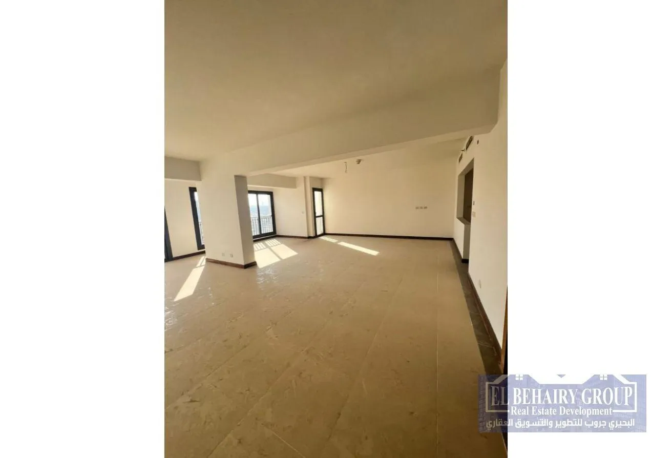 Sale in Porto New Cairo: دوبليكس للبيع في  نيوم/ بورتو نيو كايرو