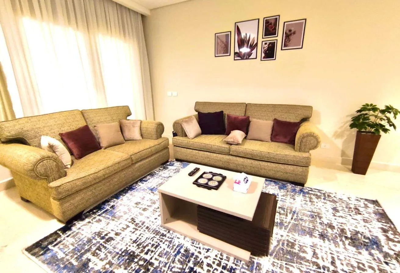 Rent in 90 Avenue: 90 Avenue Compound Modern Apartment Swimming Pool 
