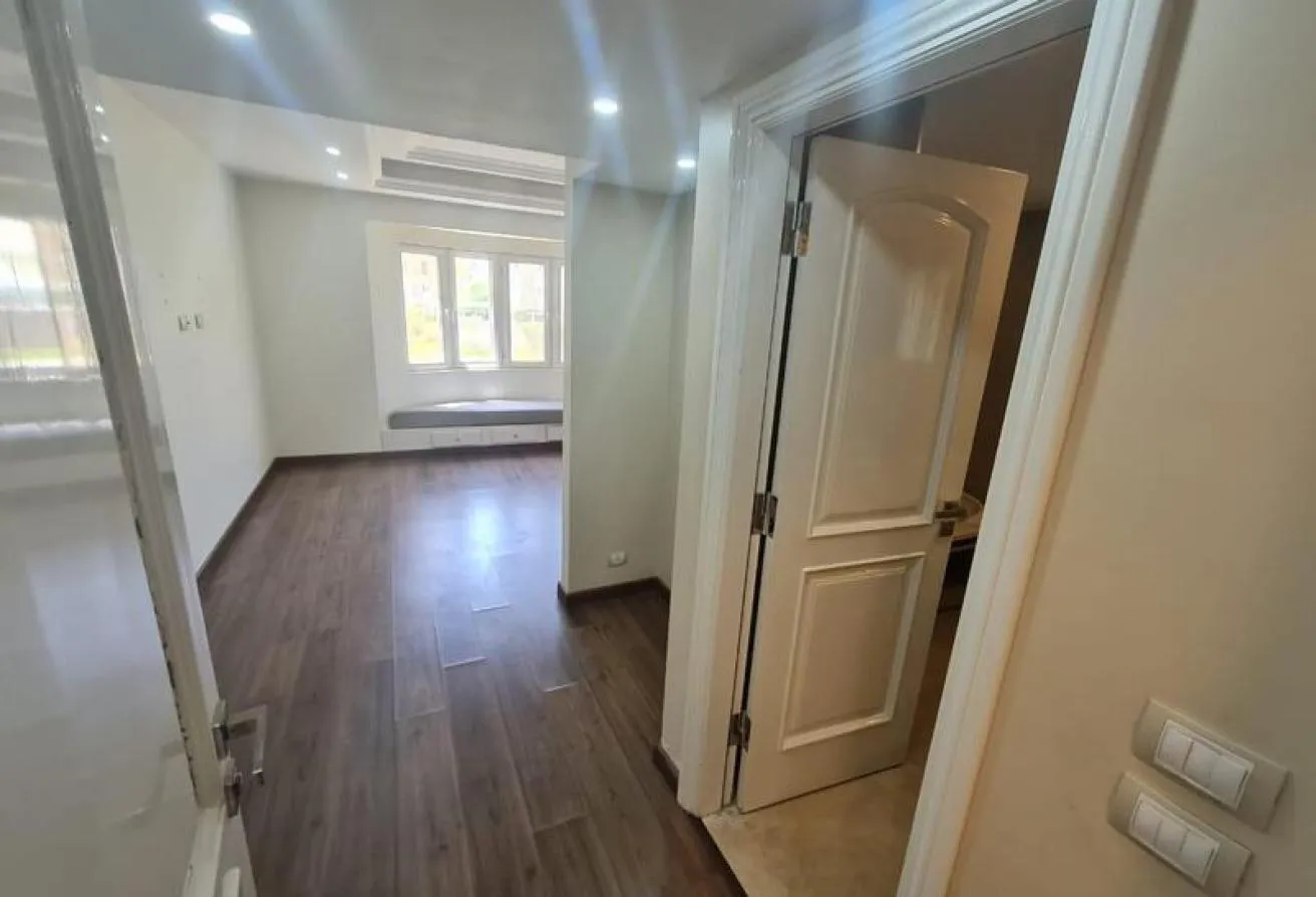 Gallery Image 15