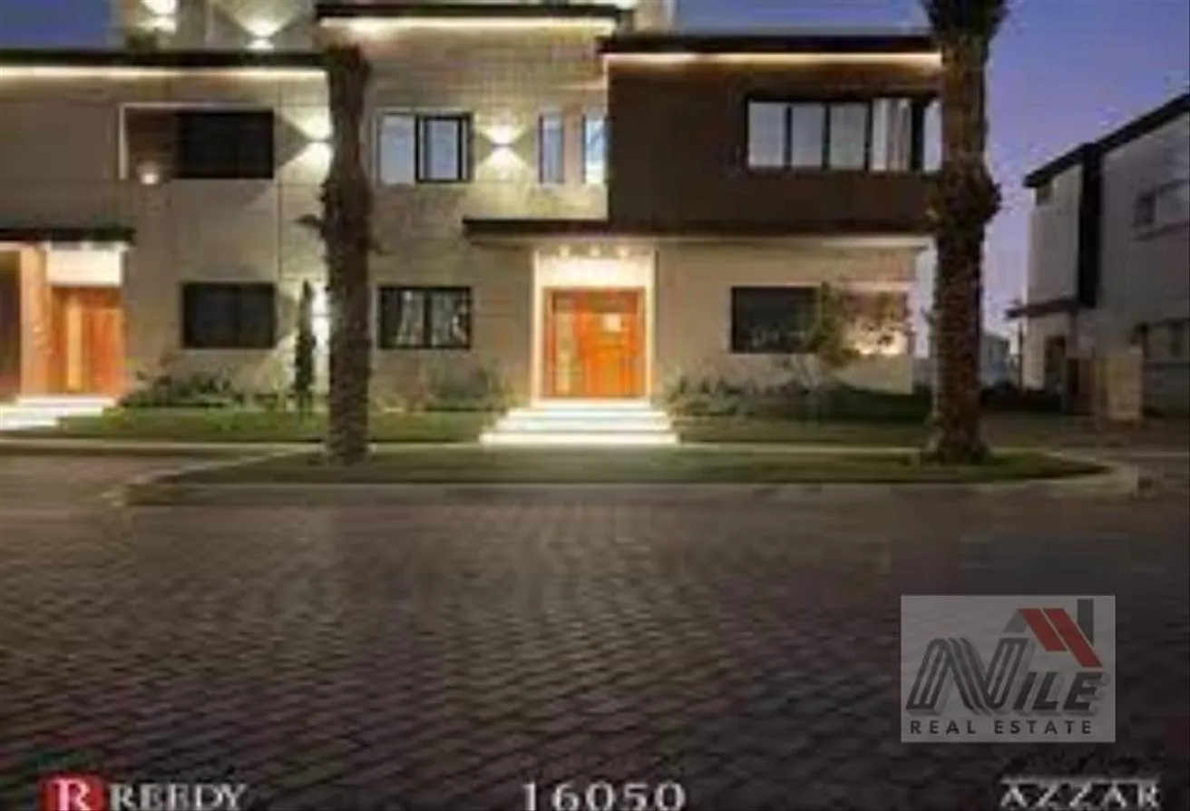 Sale in Azzar: Fully Finished Townhouse Corner Attractive Price