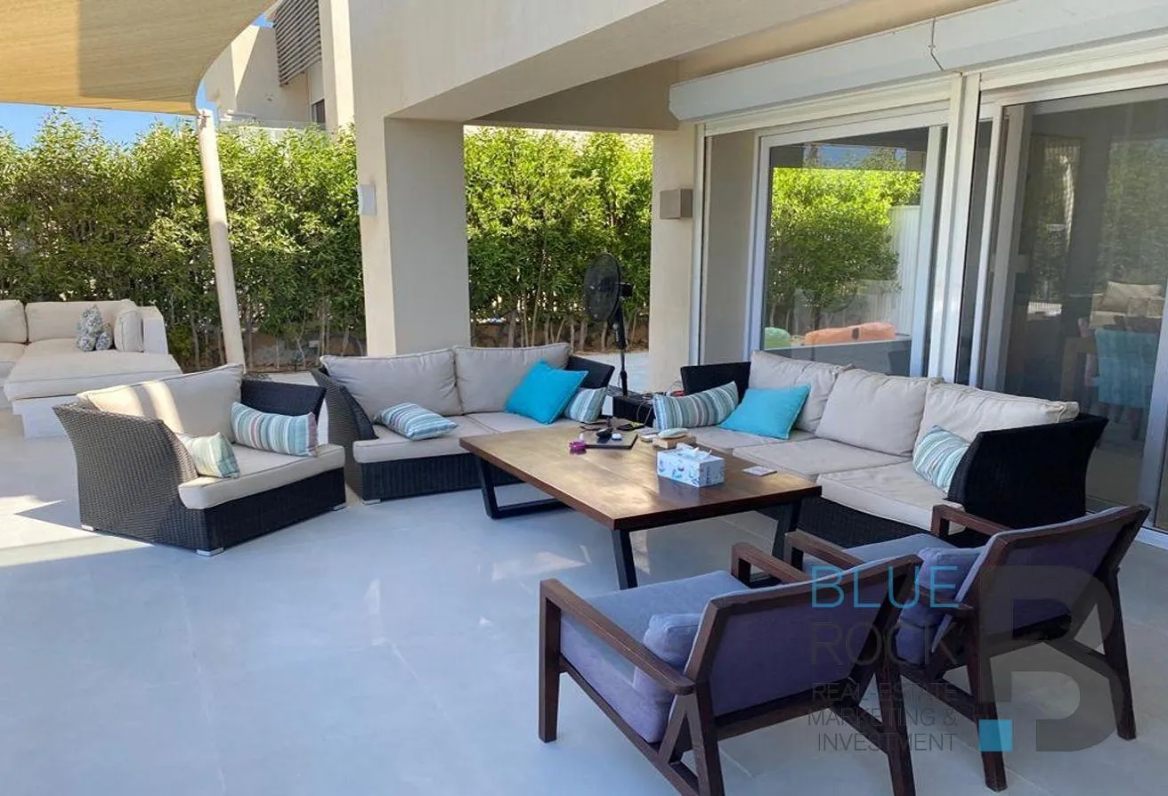 Sale in Hacienda White: Twin House For Sale at Hacienda White