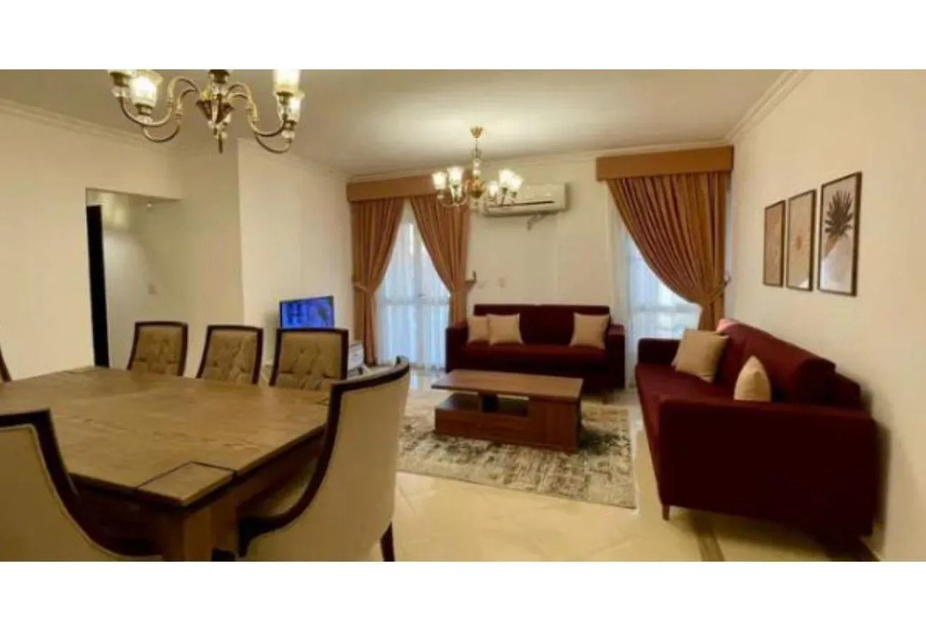 Rent in Sakan Masr EMPC Compound: شقة للايجار مفروشة امام مول مصر مباشرة اول سكن