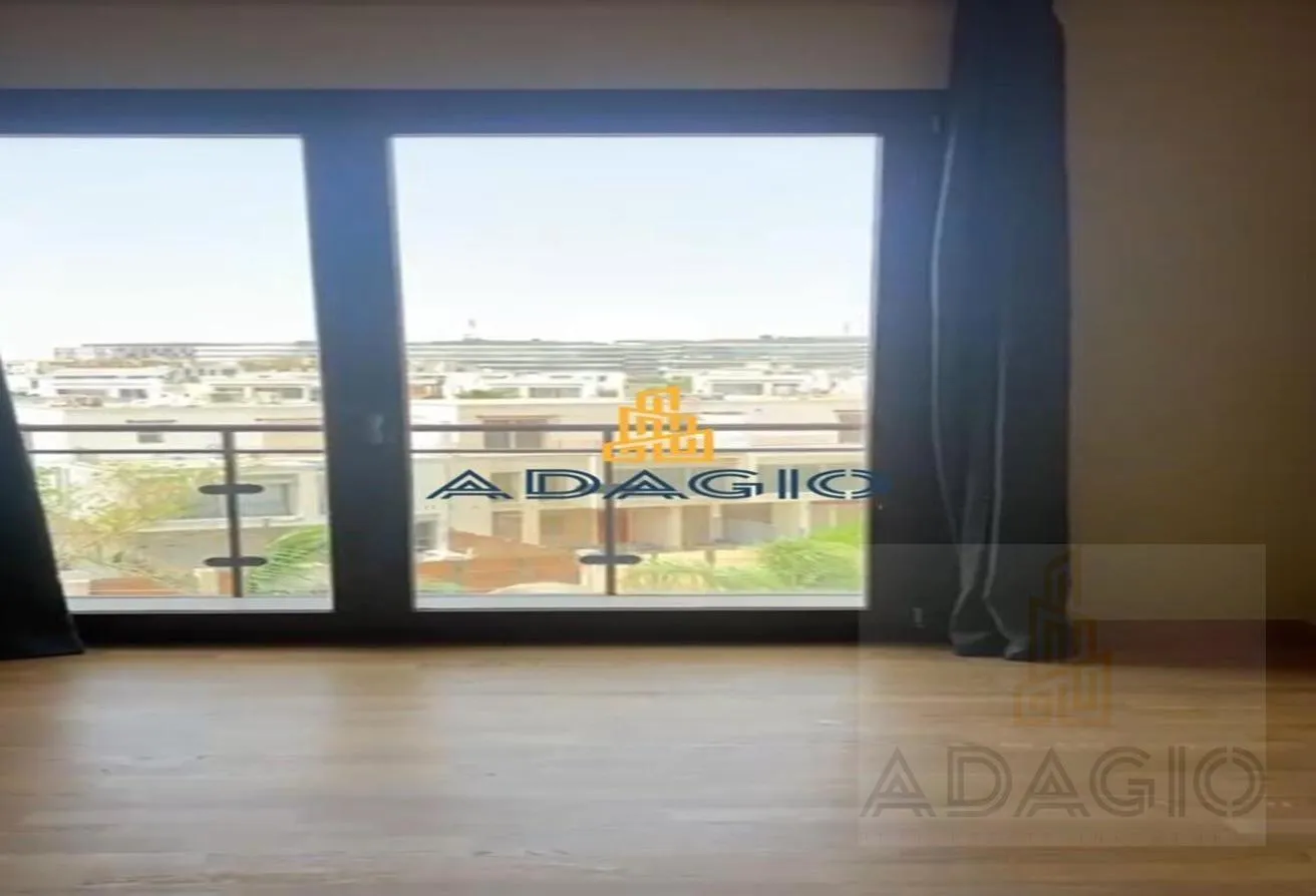Sale in Forty West: Hotel penthouse for sale in Forty West Compound .