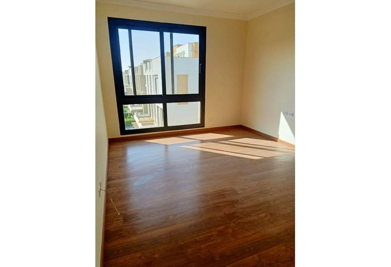 Rent in Westown: Upper duplex  a very competitive price
