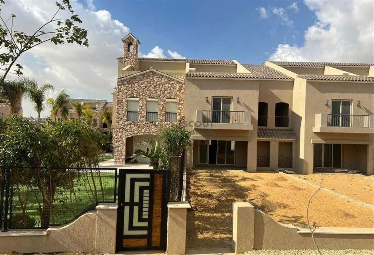 البيع في جرين سكوير: تاون هاوس استلام فوري لوكيشن مميز بالتقسيط 