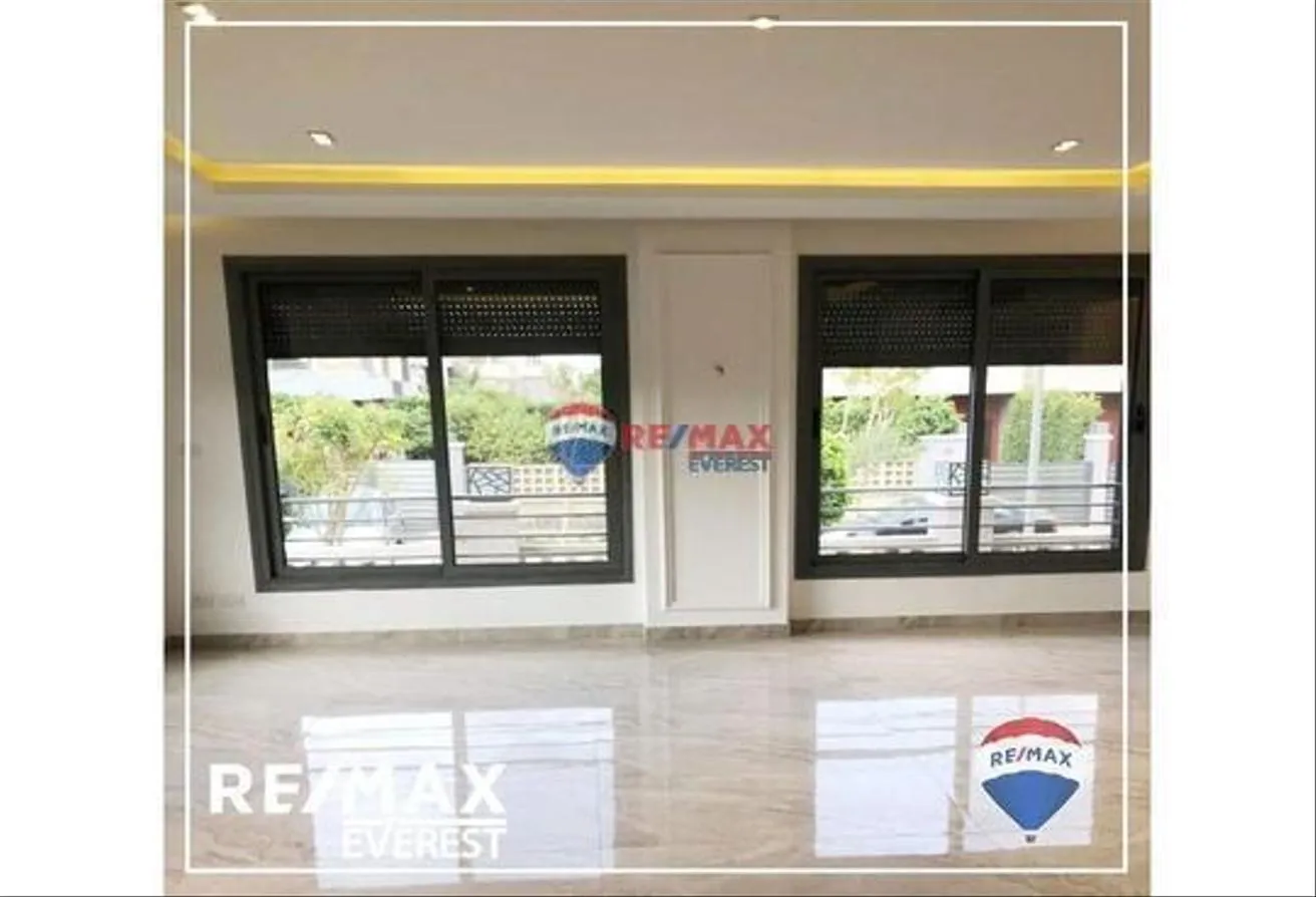 Rent in Al Reem Residence: Luxury Townhouse For Rent in ELReem Residence