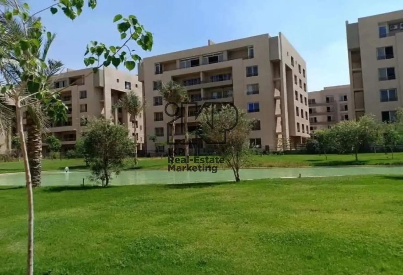 للايجار في سكوير: شقه للايجار بموقع متميز جدا فى كمبوند ذا سكوير 