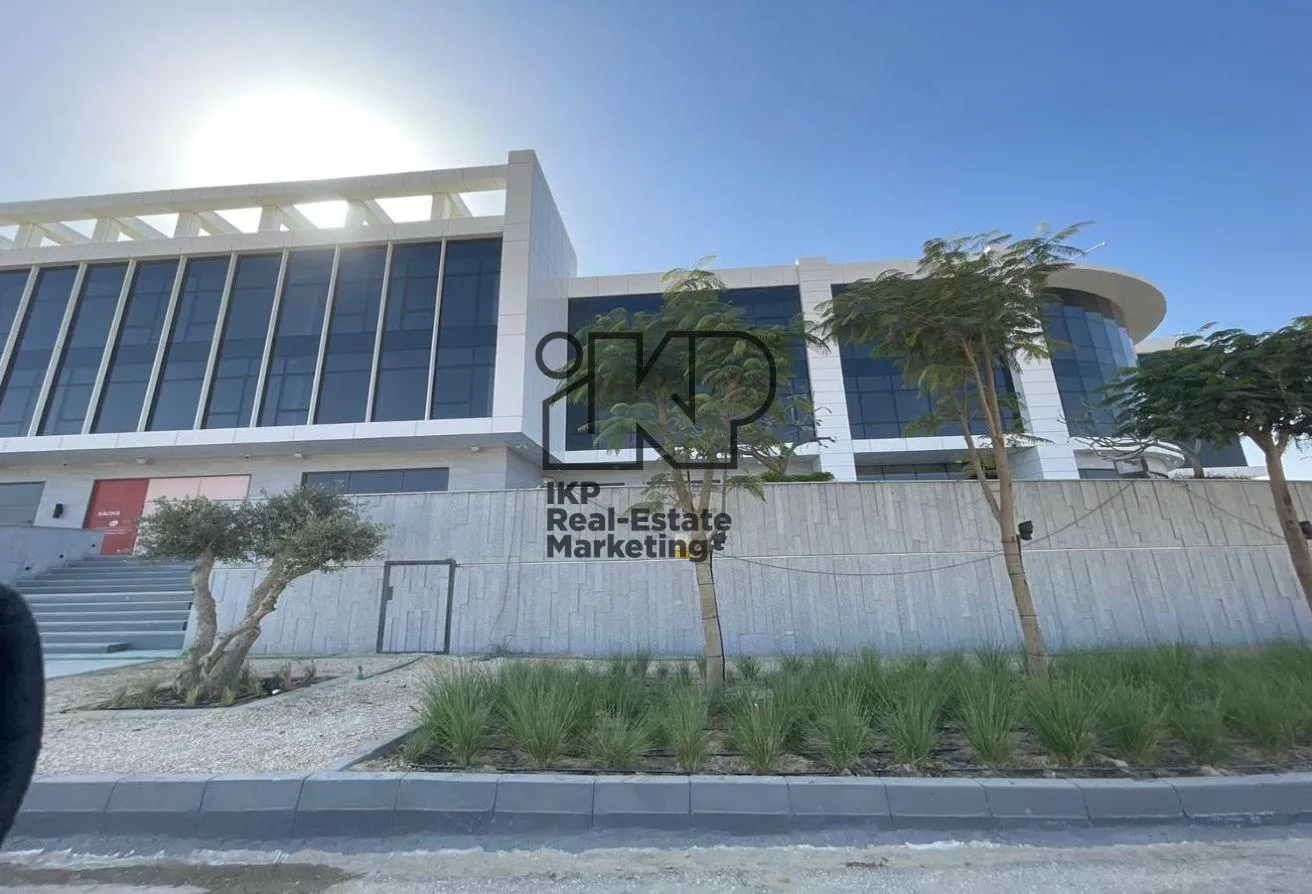 Rent in The Hub: Best Retail Shop For Rent The Hub Prime Location