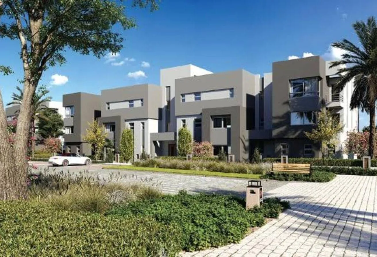 Sale in Etapa: A 393 sqm ready-to-move-in villa near Al Rabwa