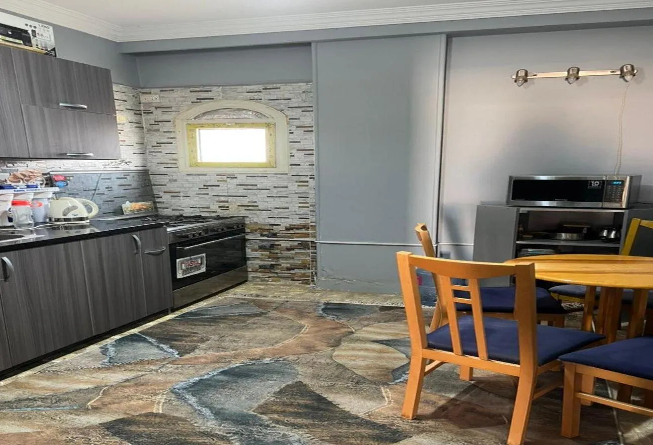 Rent in El Diplomaseen: Furnished roof-first residence-open view
