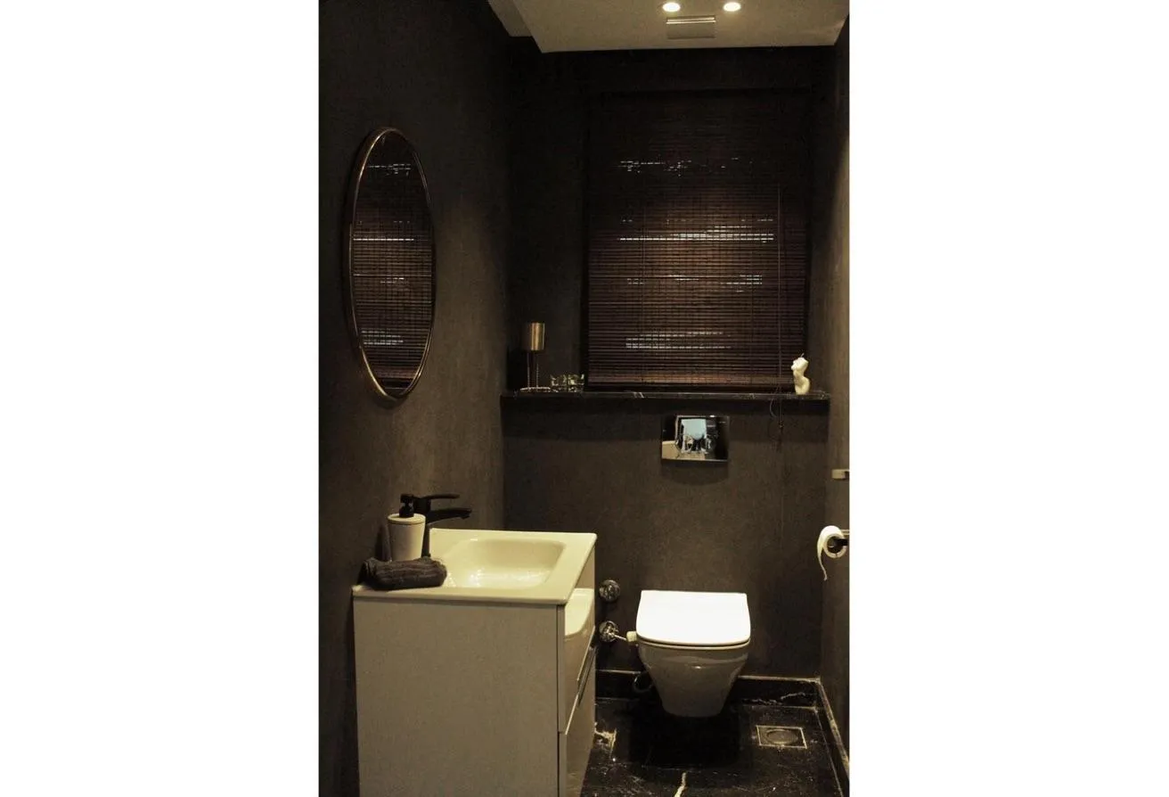 Gallery Image 8