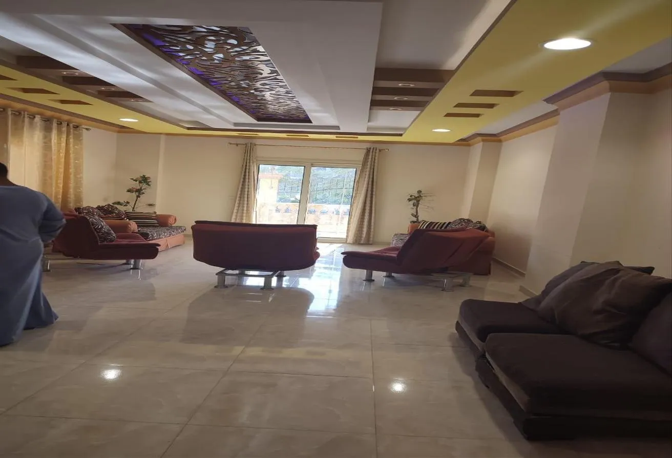 Rent in 1st District East: للايجار مفروش شقة 250 م بفيلا فى الحى الاول شرق