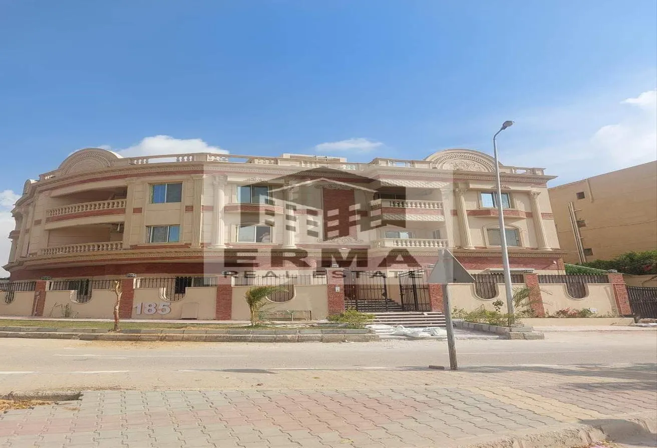 Sale in Al Shouyfat: Hay Al-Awal Palace Villas, steps from Al-Shoueifat