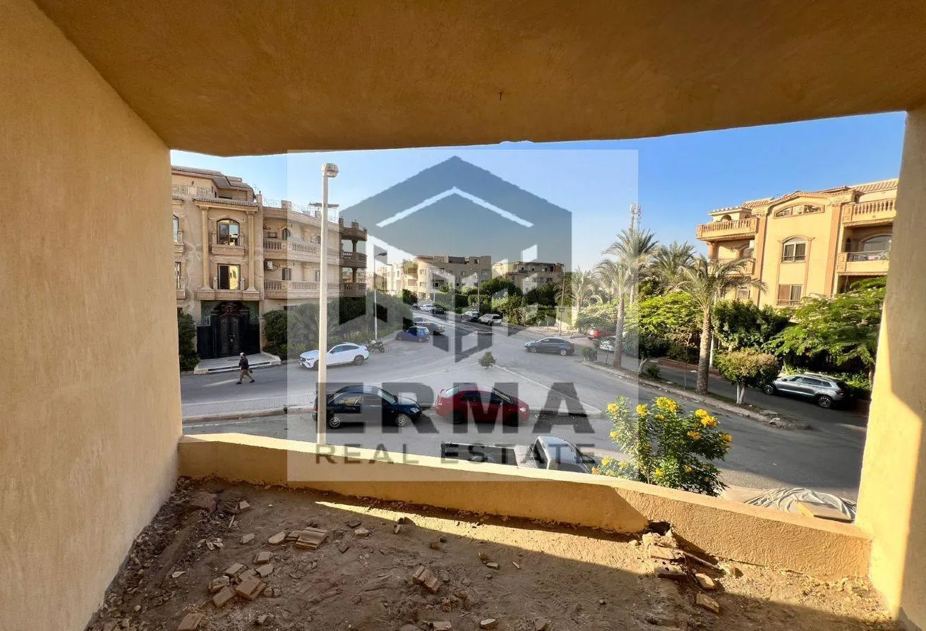 Sale in Al Shouyfat: Apartments for sale fully finished in 5 settlement