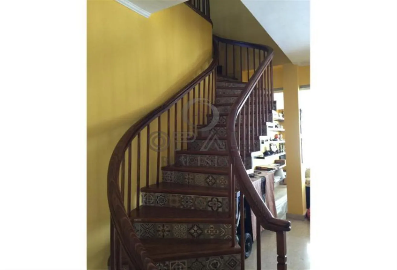 Rent in Six West: Studio for rent in West Beverly Hills 6 Sheikh Zay