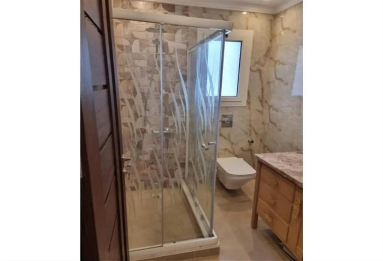 Gallery Image 12